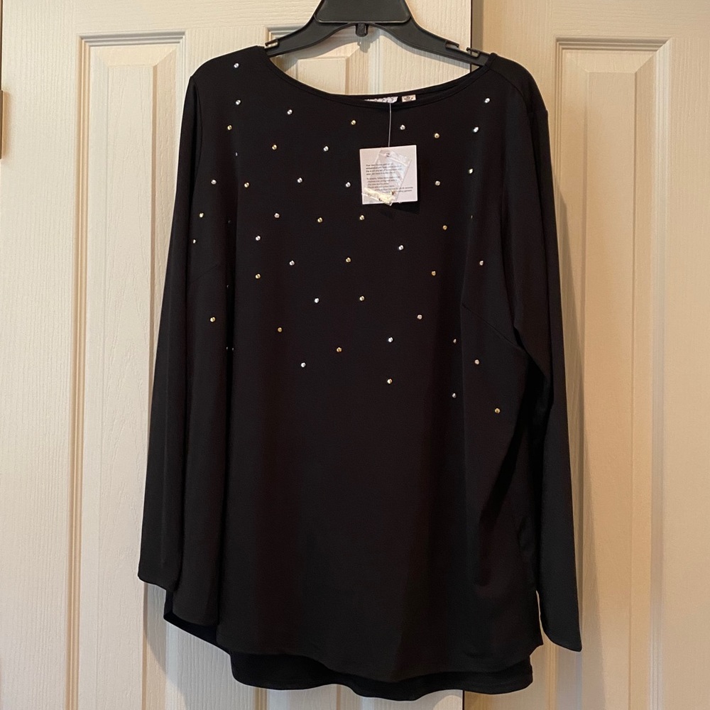 NWT - Joan Rivers Black Tunic Top with silver&gold